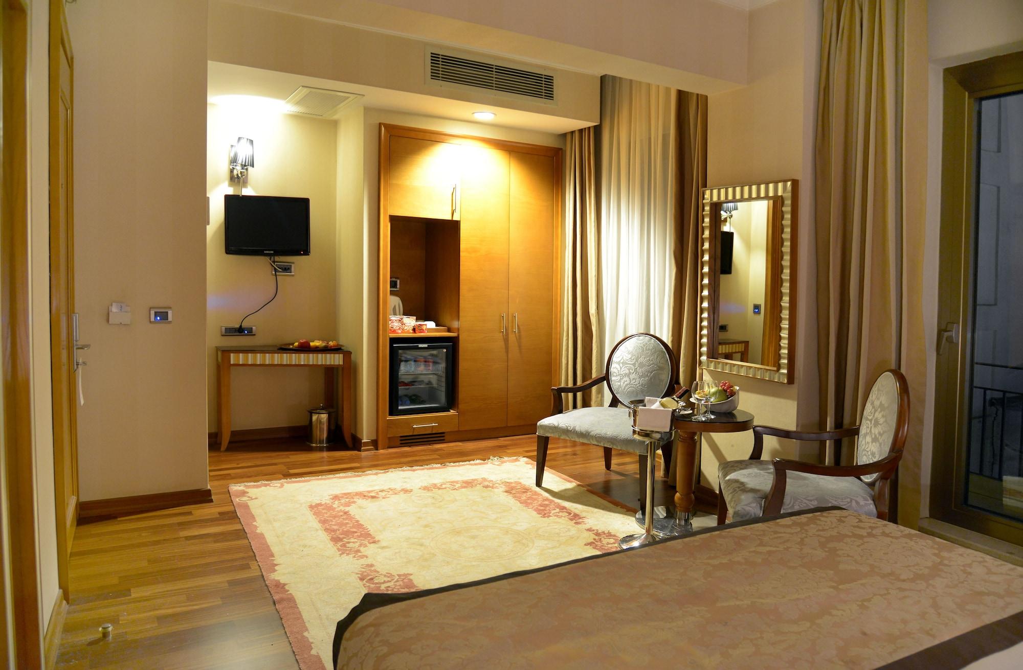 Nova Plaza Park 4*
