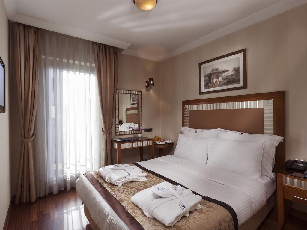 Nova Plaza Park מלון 4*